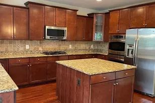 12437 Pfitzner Ct, Woodbridge, VA 22192 - Photo 15