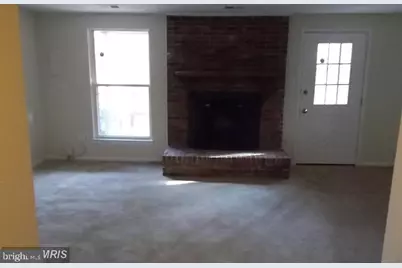 16198 Henderson Lane, Dumfries, VA 22025 - Photo 9