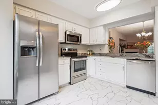 15745 Widewater Dr, Dumfries, VA 22025 - Photo 9