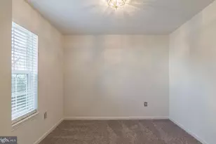 14299 Newbern Loop, Gainesville, VA 20155 - Photo 17