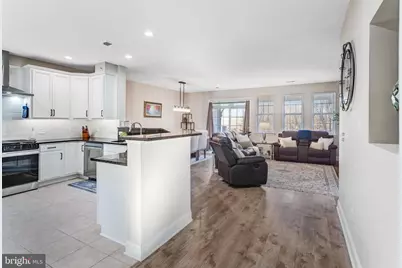 13804 Greendale Drive, Woodbridge, VA 22191 - Photo 5