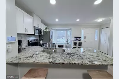 4993 Lambsgate Lane, Woodbridge, VA 22193 - Photo 7