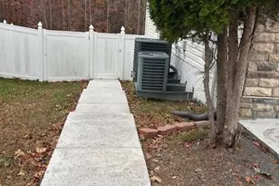 16272 Eagle Flight Cir, Woodbridge, VA 22191 - Photo 3