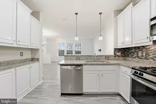 4936 Dane Ridge Cir, Woodbridge, VA 22193 - Photo 13