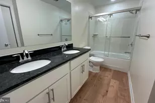 16318 Taconic Cir, Dumfries, VA 22025 - Photo 9