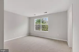 3354 Cape May Ct, Dumfries, VA 22026 - Photo 11