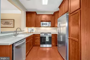 7065 Heritage Hunt Dr, Gainesville, VA 20155 - Photo 13