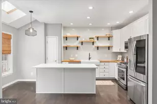 15831 Fourmile Creek Ct, Haymarket, VA 20169 - Photo 13