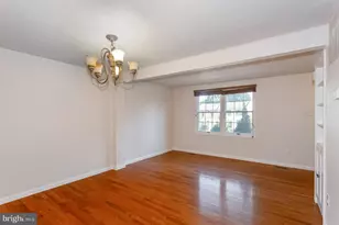 13623 Bentley Cir, Woodbridge, VA 22192 - Photo 7