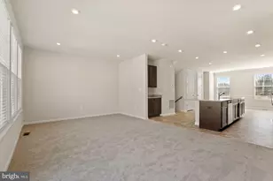 3970 Shire Meadow Ln, Triangle, VA 22172 - Photo 15