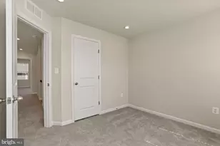 3970 Shire Meadow Ln, Triangle, VA 22172 - Photo 33