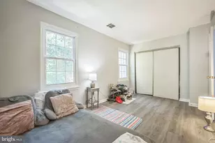 15198 Wentwood Ln, Woodbridge, VA 22191 - Photo 11