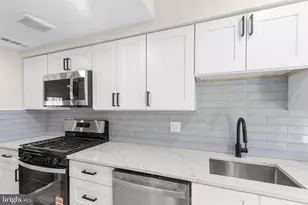 14829 Emberdale Dr, Woodbridge, VA 22193 - Photo 13