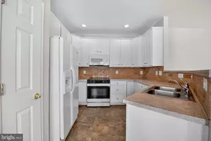 16837 Four Seasons Dr, Dumfries, VA 22025 - Photo 11