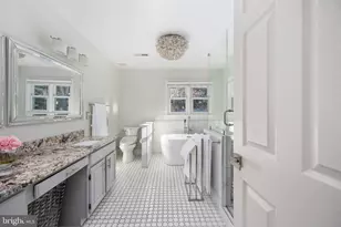 13953 Oleander Ct, Woodbridge, VA 22193 - Photo 59