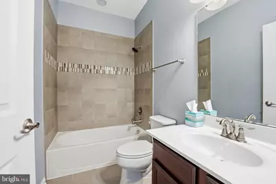 14619 Featherstone Gate Drive, Woodbridge, VA 22191 - Photo 19