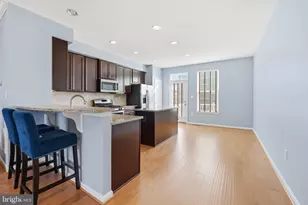 14619 Featherstone Gate Dr, Woodbridge, VA 22191 - Photo 5