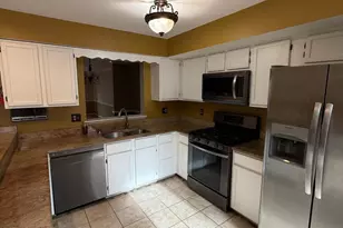 4221 Devonwood Way, Woodbridge, VA 22192 - Photo 9