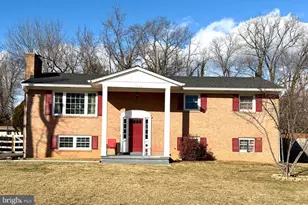 14204 St Clair Dr, Gainesville, VA 20155 - Photo 1