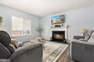 9819 Pear Tree Ct, Bristow, VA 20136 - Photo 5