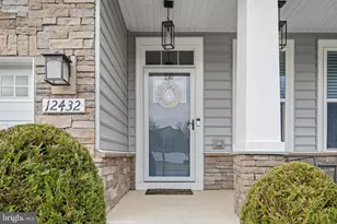 12432 Mays Quarter Rd, Woodbridge, VA 22192 - Photo 9