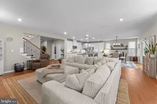 12432 Mays Quarter Rd, Woodbridge, VA 22192 - Photo 13