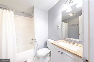 12729 Hunterbrook Dr, Woodbridge, VA 22192 - Photo 29