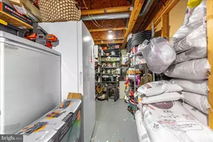 12729 Hunterbrook Dr, Woodbridge, VA 22192 - Photo 31