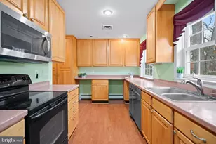 8411 Impalla Dr, Manassas, VA 20110 - Photo 11