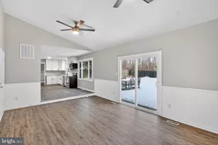 11979 Falling Creek Dr, Manassas, VA 20112 - Photo 7