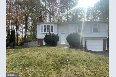 5597 Shannon Court, Woodbridge, VA 22193 - Photo 3