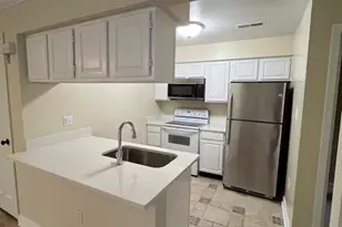 12140 Salemtown Dr, Woodbridge, VA 22192 - Photo 3