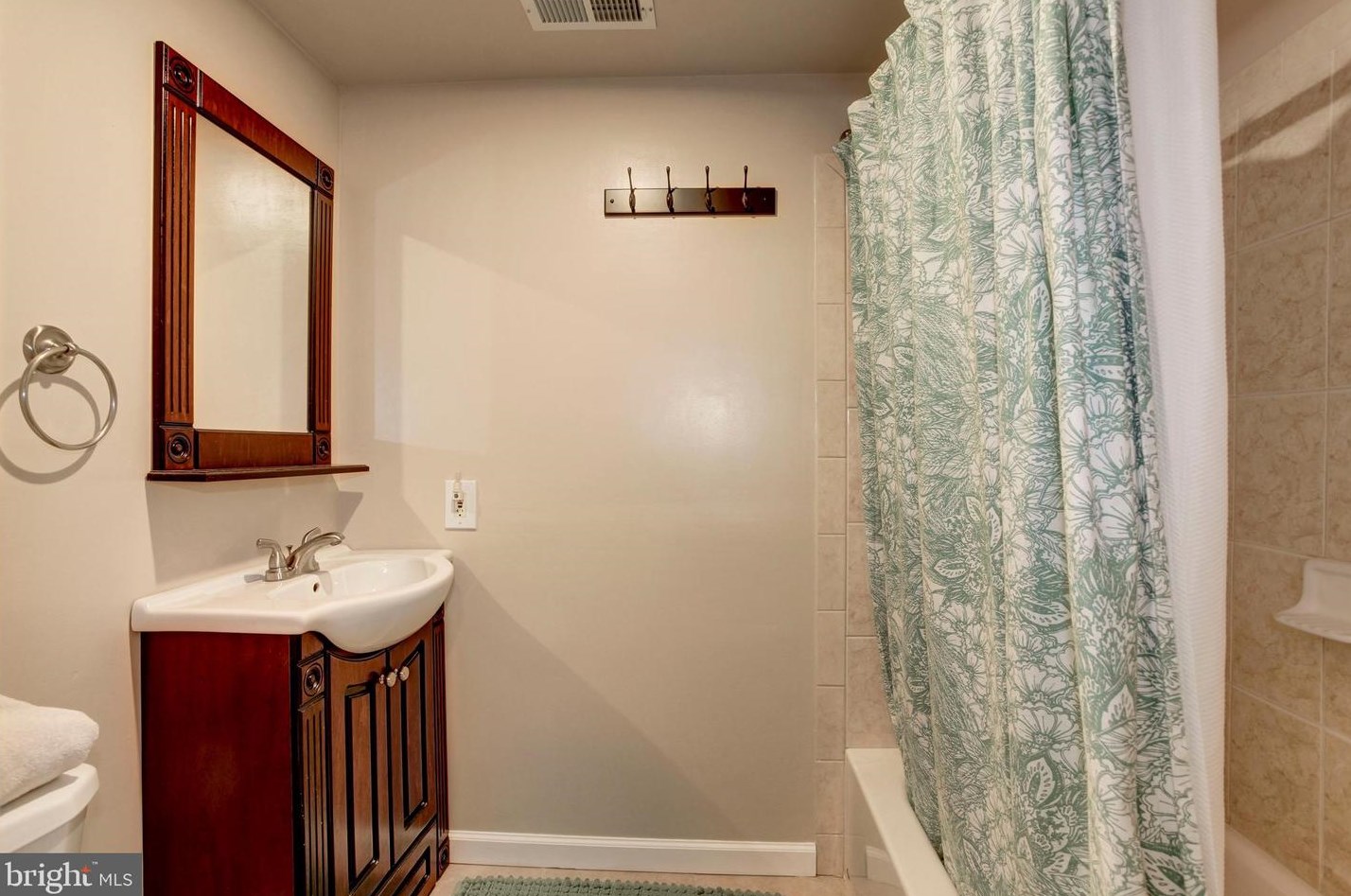 3452 Wainscott Pl, Woodbridge, VA 22192