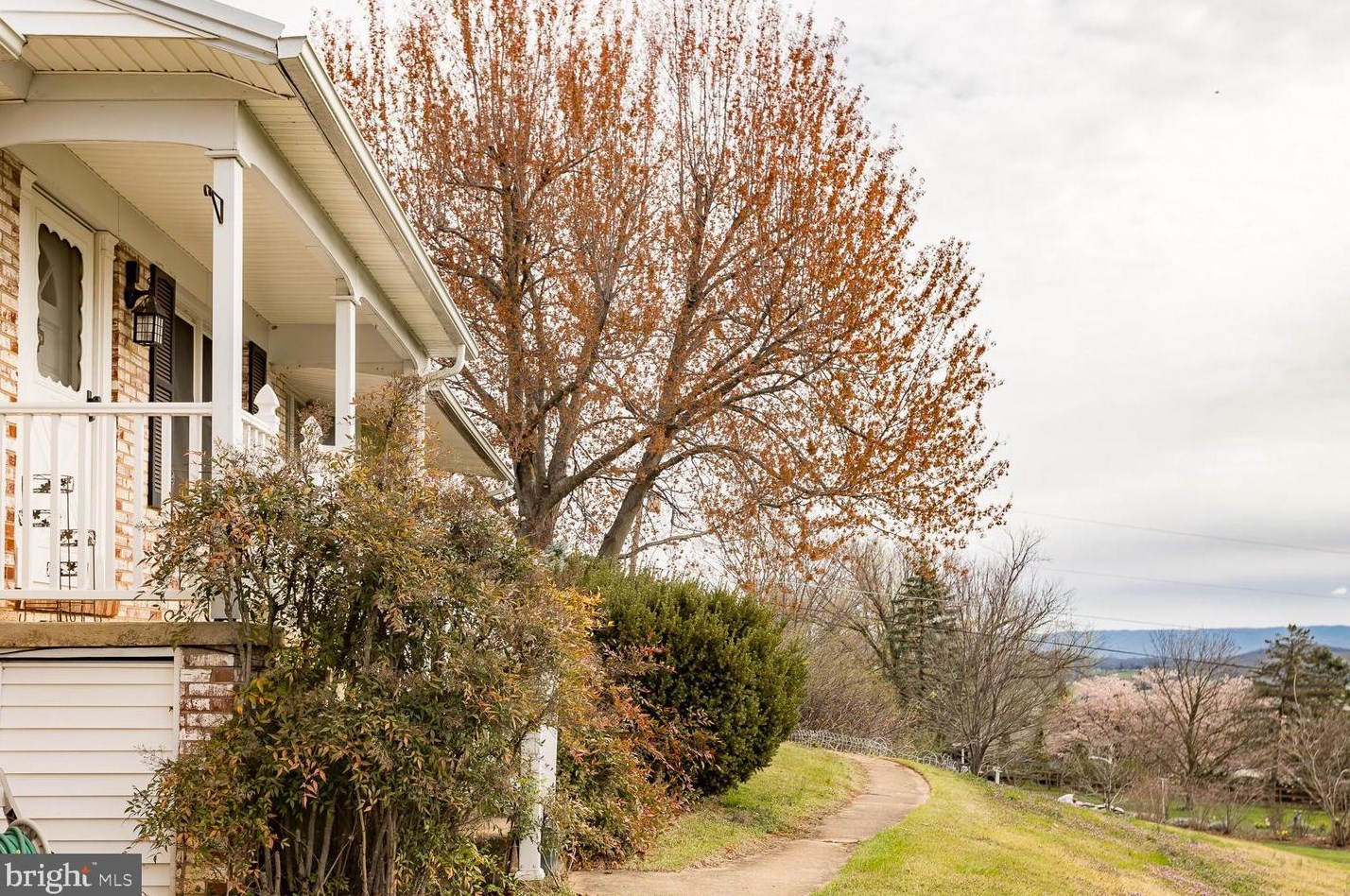 235 Windy Knoll Dr, Harrisonburg VA  22802-8886 exterior