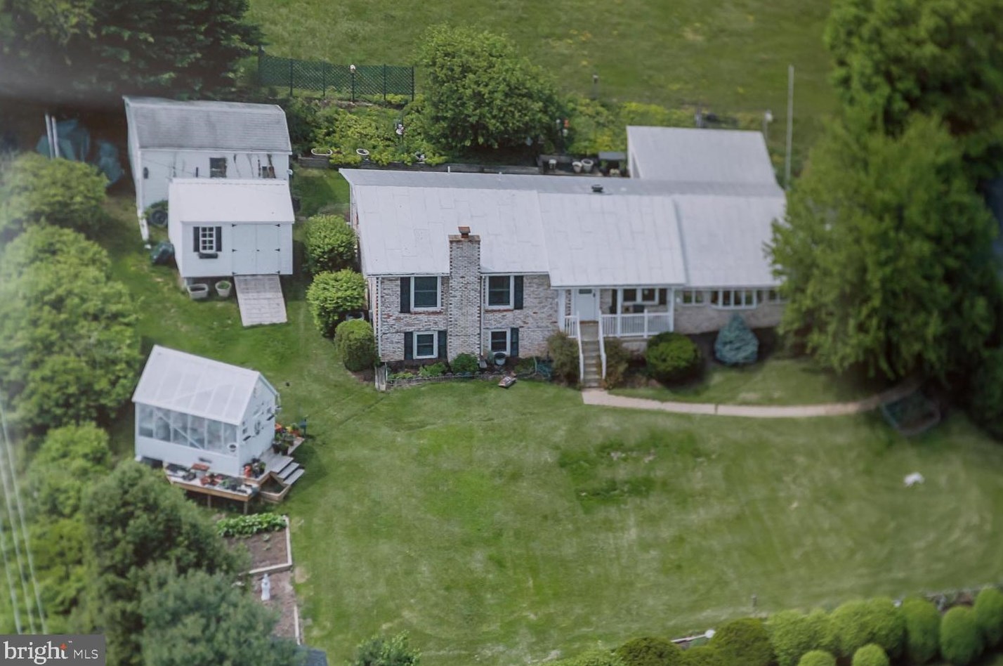 235 Windy Knoll Dr, Harrisonburg VA  22802-8886 exterior