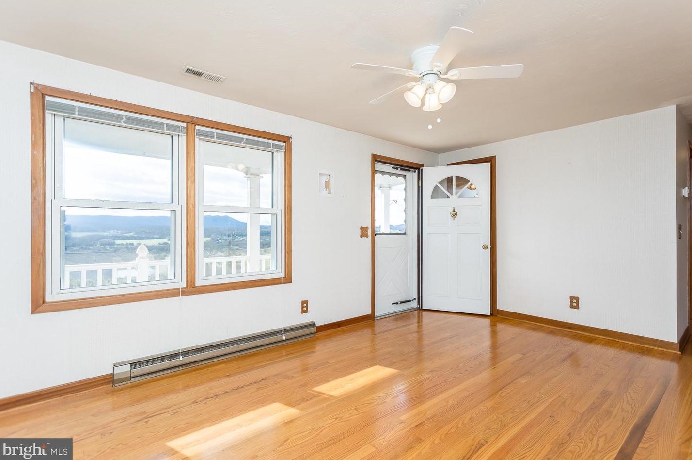 235 Windy Knoll Dr, Harrisonburg VA  22802-8886 exterior