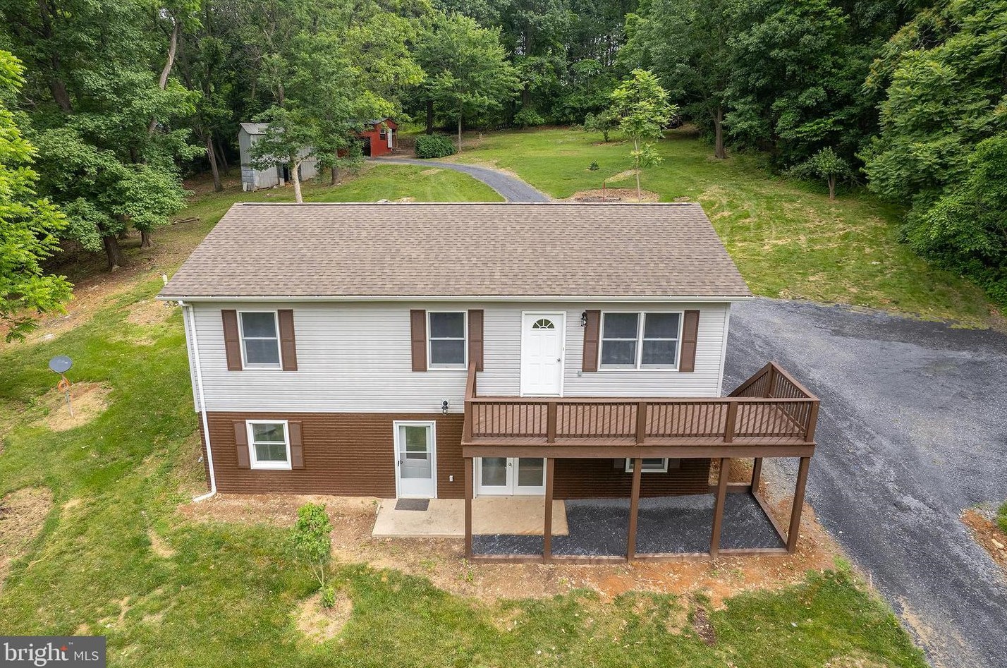 5896 Niswander Ln, Harrisonburg VA  22802-0567 exterior