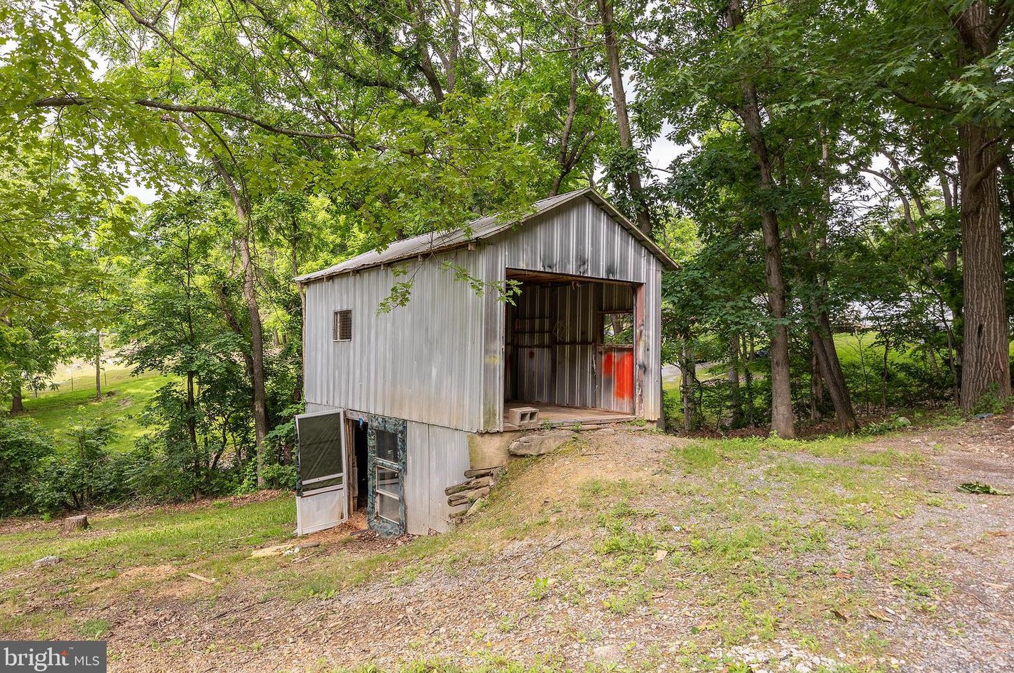 5896 Niswander Ln, Harrisonburg VA  exterior