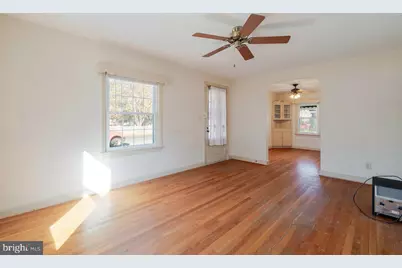 410 E East Rockingham Street, Elkton, VA 22827 - Photo 7