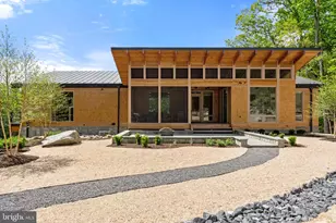 559 Bessie Bell Mountain Rd, Castleton, VA 22716 - Photo 15