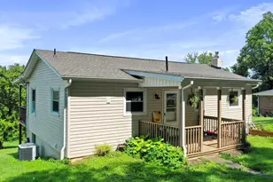 37 and 41 Headwaters Rd, Chester Gap, VA 22623 - Photo 3