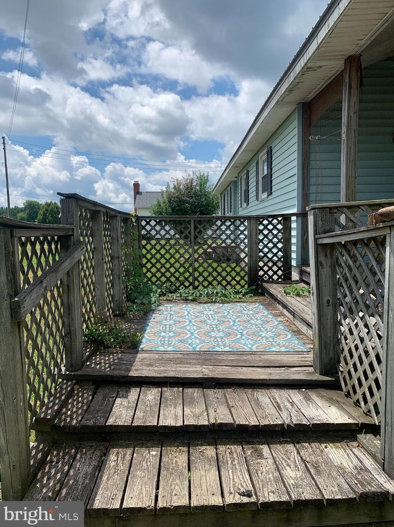 1807 Calvary Church Rd, Foneswood VA  22572-3913 exterior