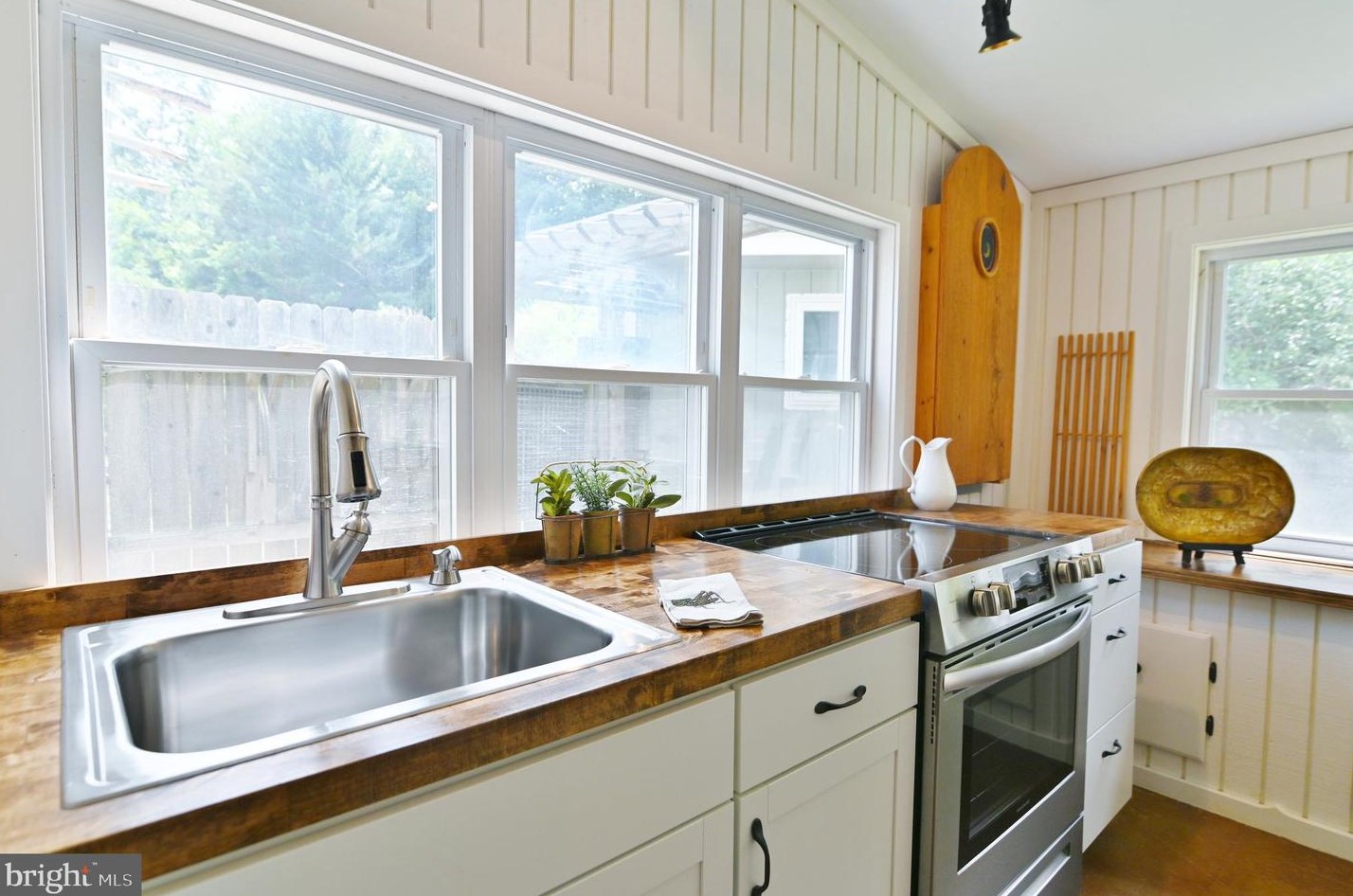 3110 Orkney Grade, Mount Jackson VA  22842-3320 exterior