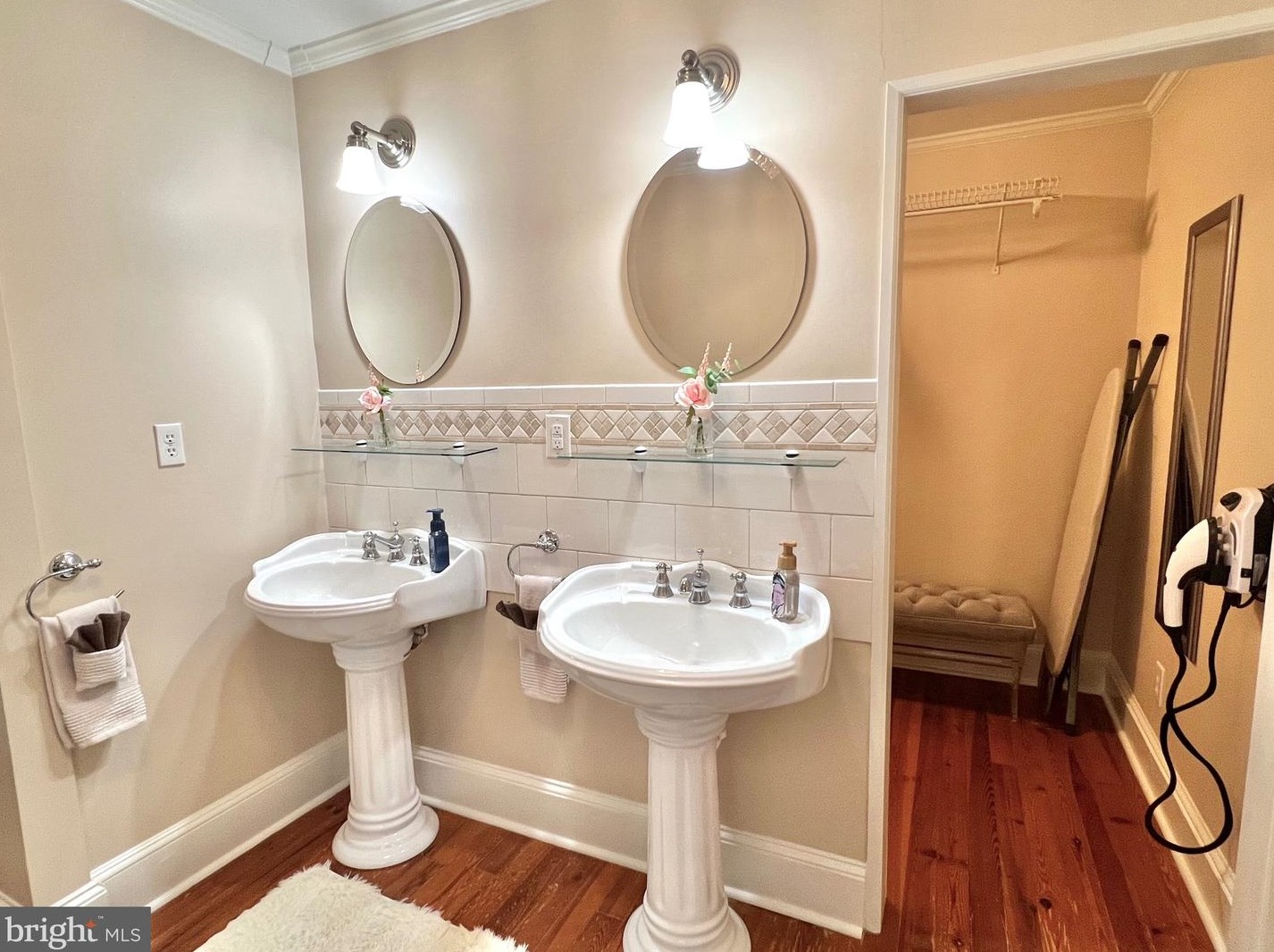 102 High St, Edinburg VA  22824-3084 exterior