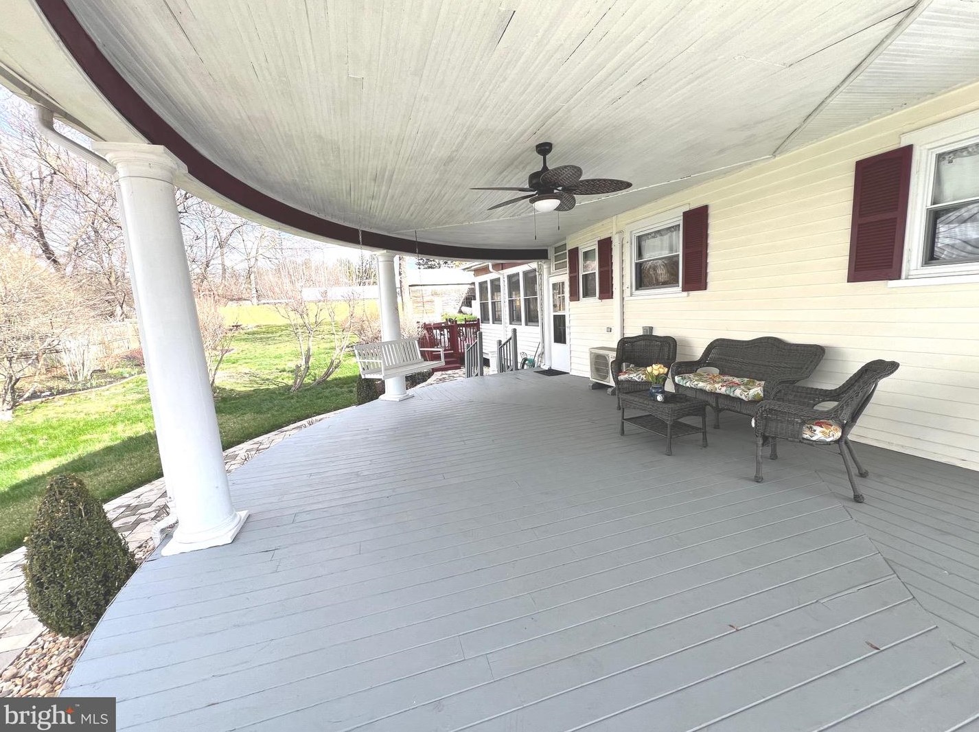 102 High St, Edinburg VA  22824-3084 exterior