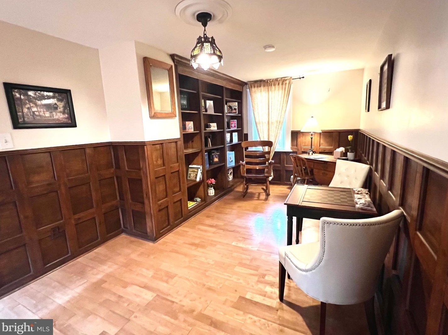 102 High St, Edinburg VA  22824-3084 exterior