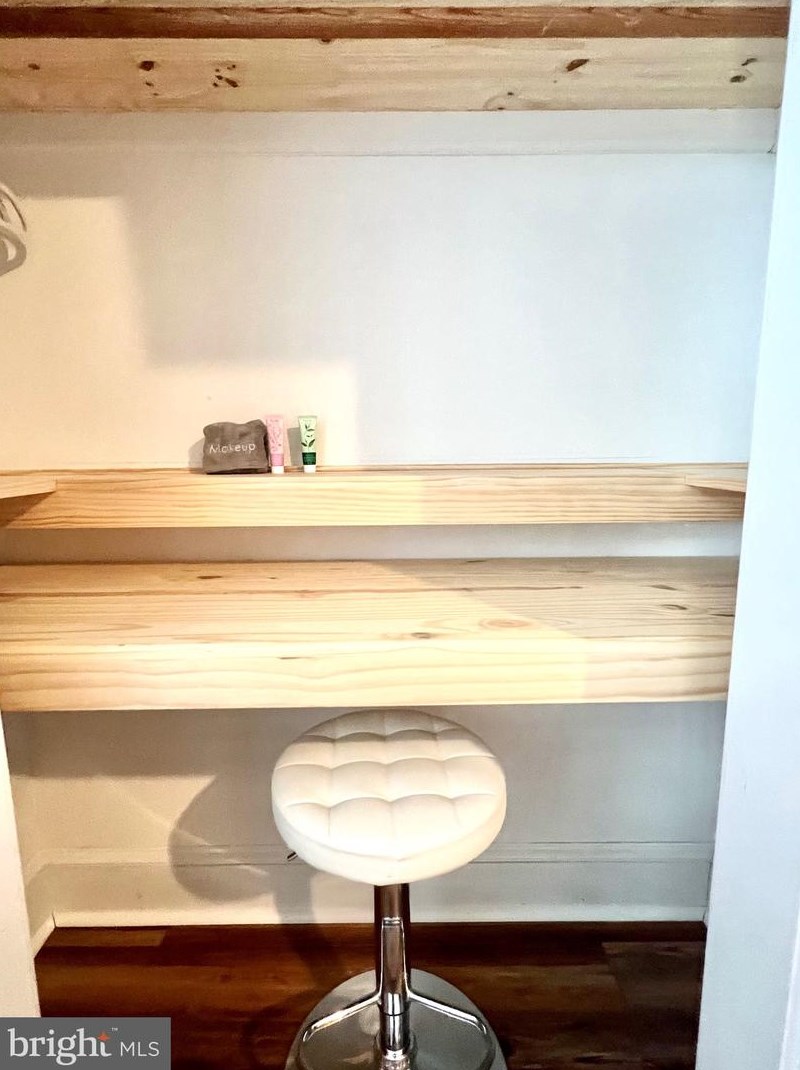 102 High St, Edinburg VA  22824-3084 exterior