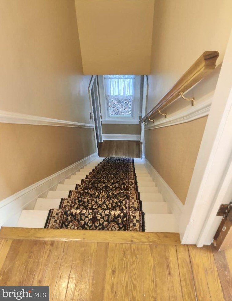 102 High St, Edinburg VA  22824-3084 exterior