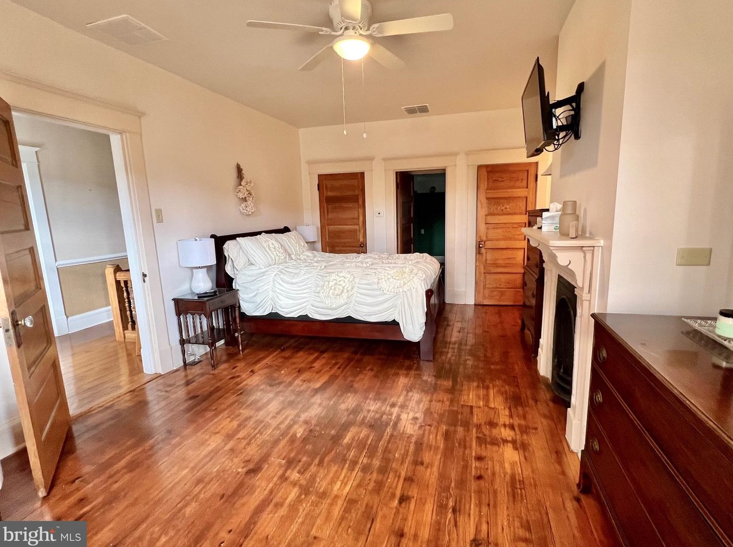 102 High St, Edinburg VA  22824-3084 exterior