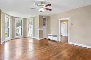 105 Water St, Edinburg, VA 22824 - Photo 5